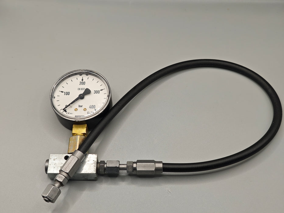 Prüfmanometer und Prüfschlauch ohne Fettpresse